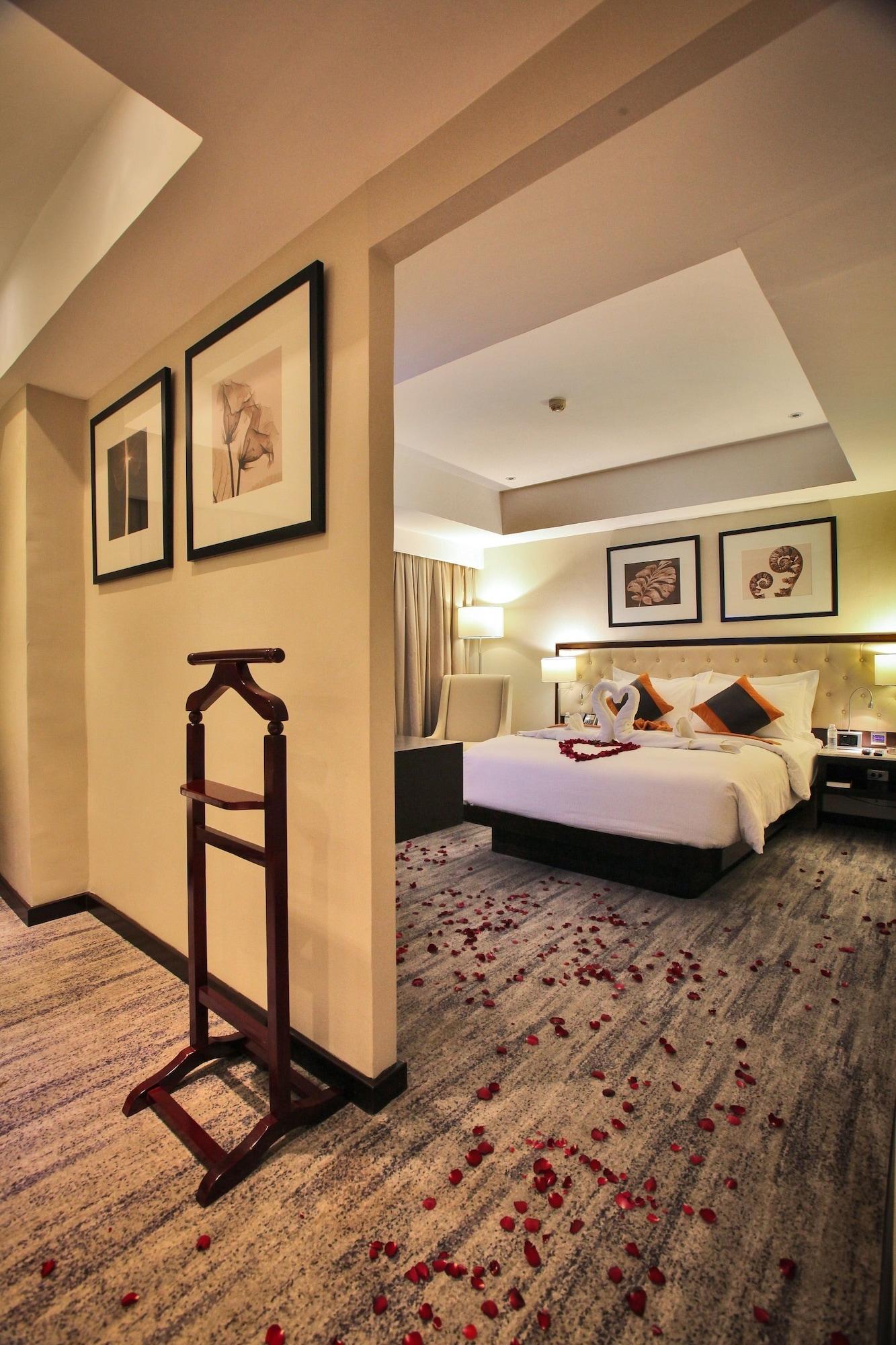 Limketkai Luxe Hotel Cagayan de Oro Esterno foto