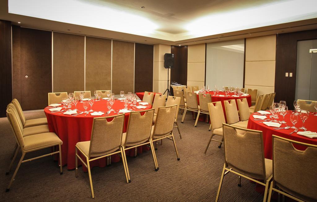 Limketkai Luxe Hotel Cagayan de Oro Esterno foto